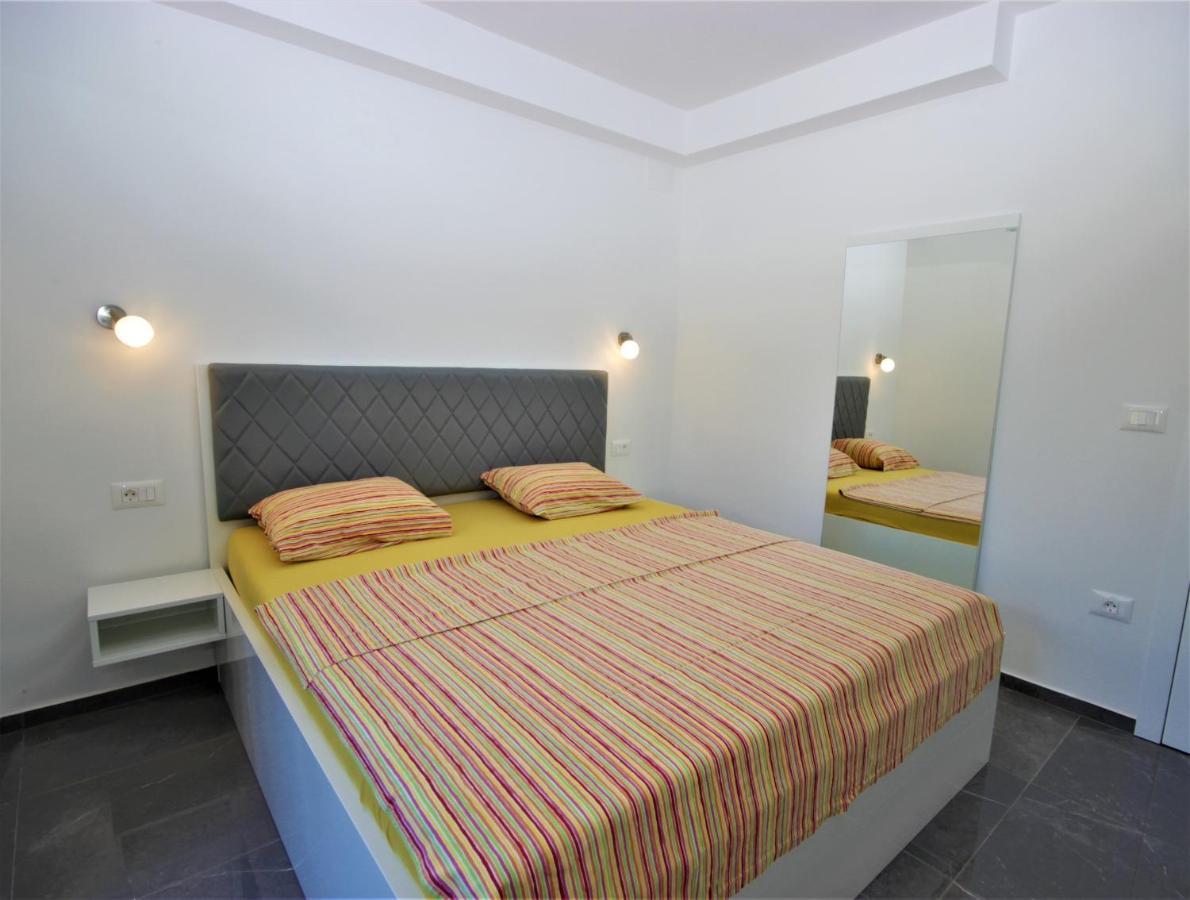 Apartments Smitran Banjole Ngoại thất bức ảnh