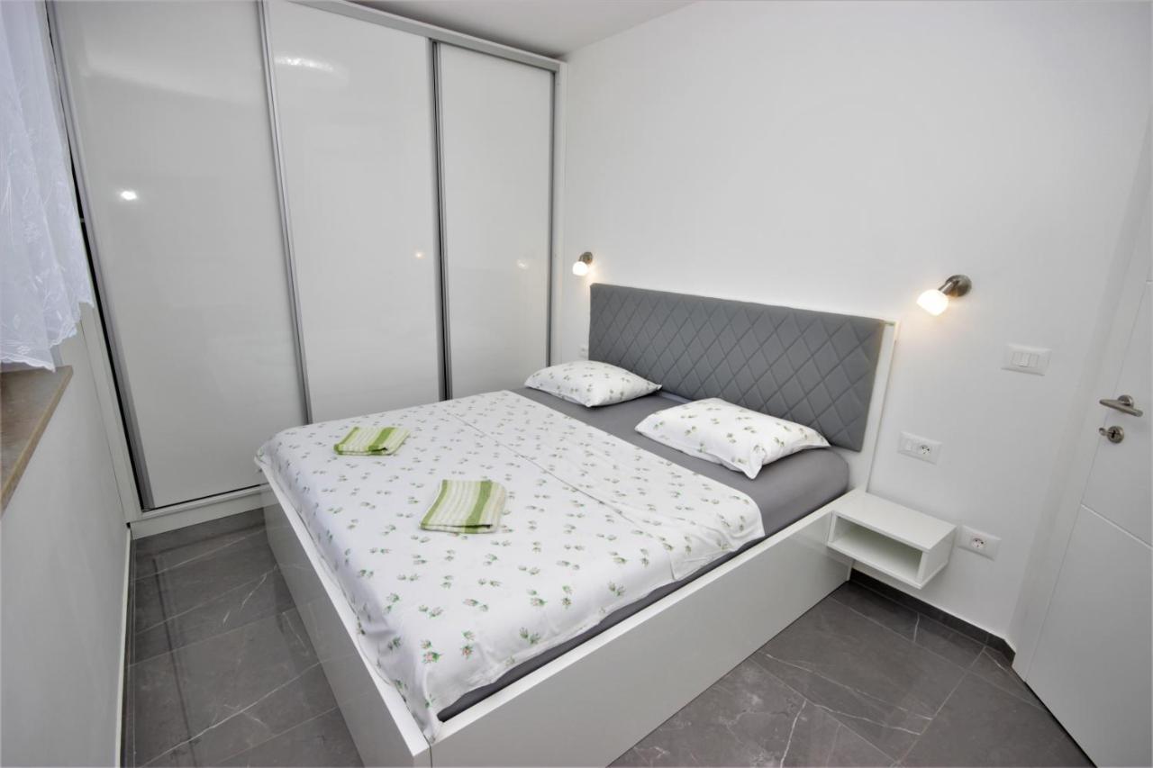 Apartments Smitran Banjole Ngoại thất bức ảnh