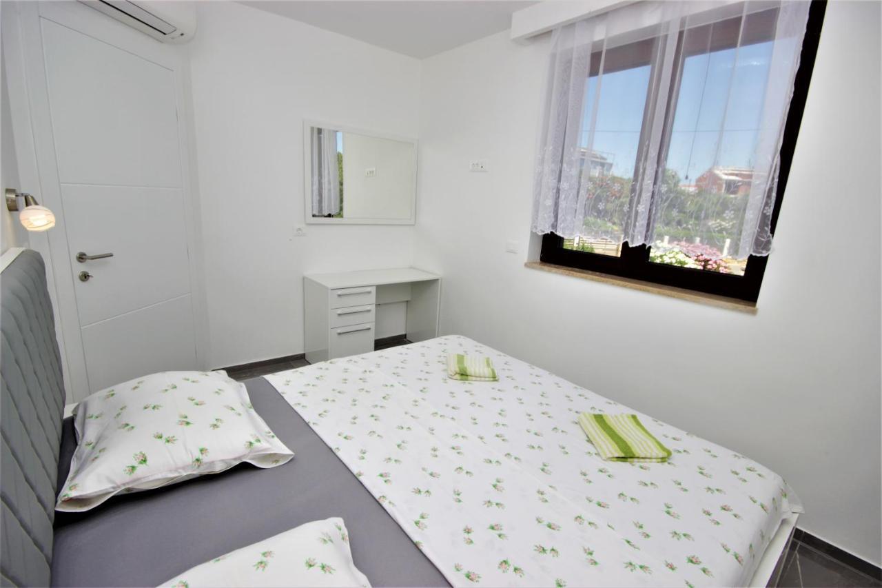 Apartments Smitran Banjole Ngoại thất bức ảnh